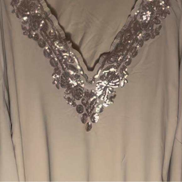 32W Roaman's Women's Plus Size Sequin
Tunic champagne color - Picture 4 of 12